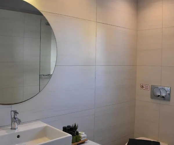 De_naxia * 佩里萨